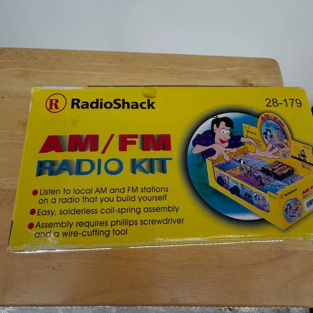 RadioShack AM/FM Radio Kit 28-179 Vintage STEM Educational Electronic DIY B1NA1